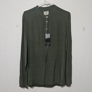 NWT Tina Jo button down raw hem top size medium